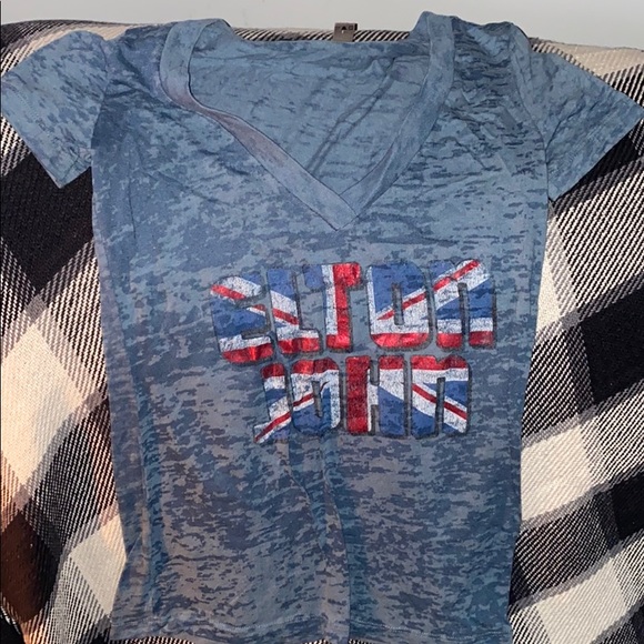 V-neck shirt - Picture 1 of 2